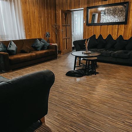 Karczma Michelle Hotel Jankowice  Ngoại thất bức ảnh