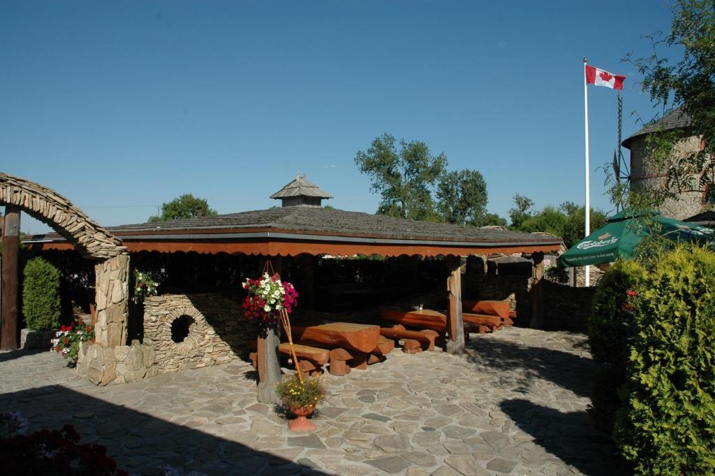 Karczma Michelle Hotel Jankowice  Ngoại thất bức ảnh
